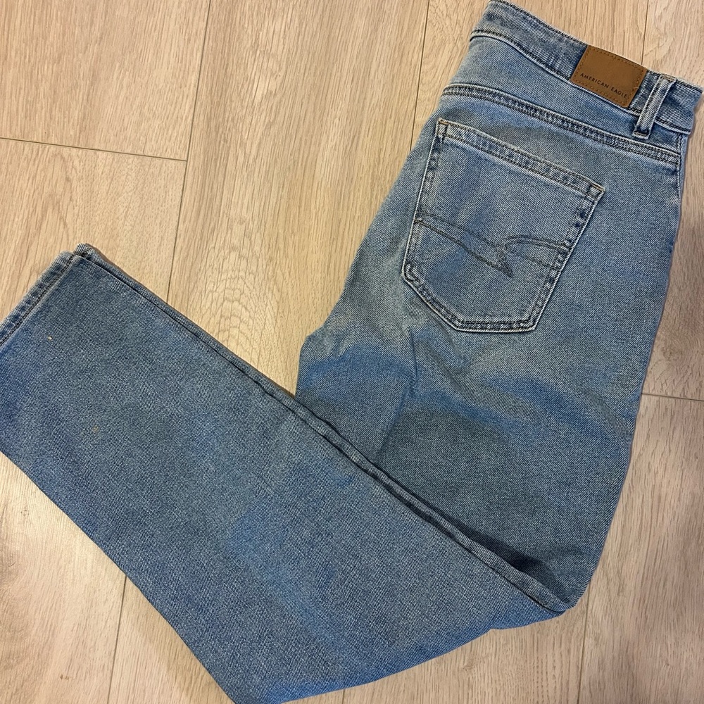 American eagle mom style jeans